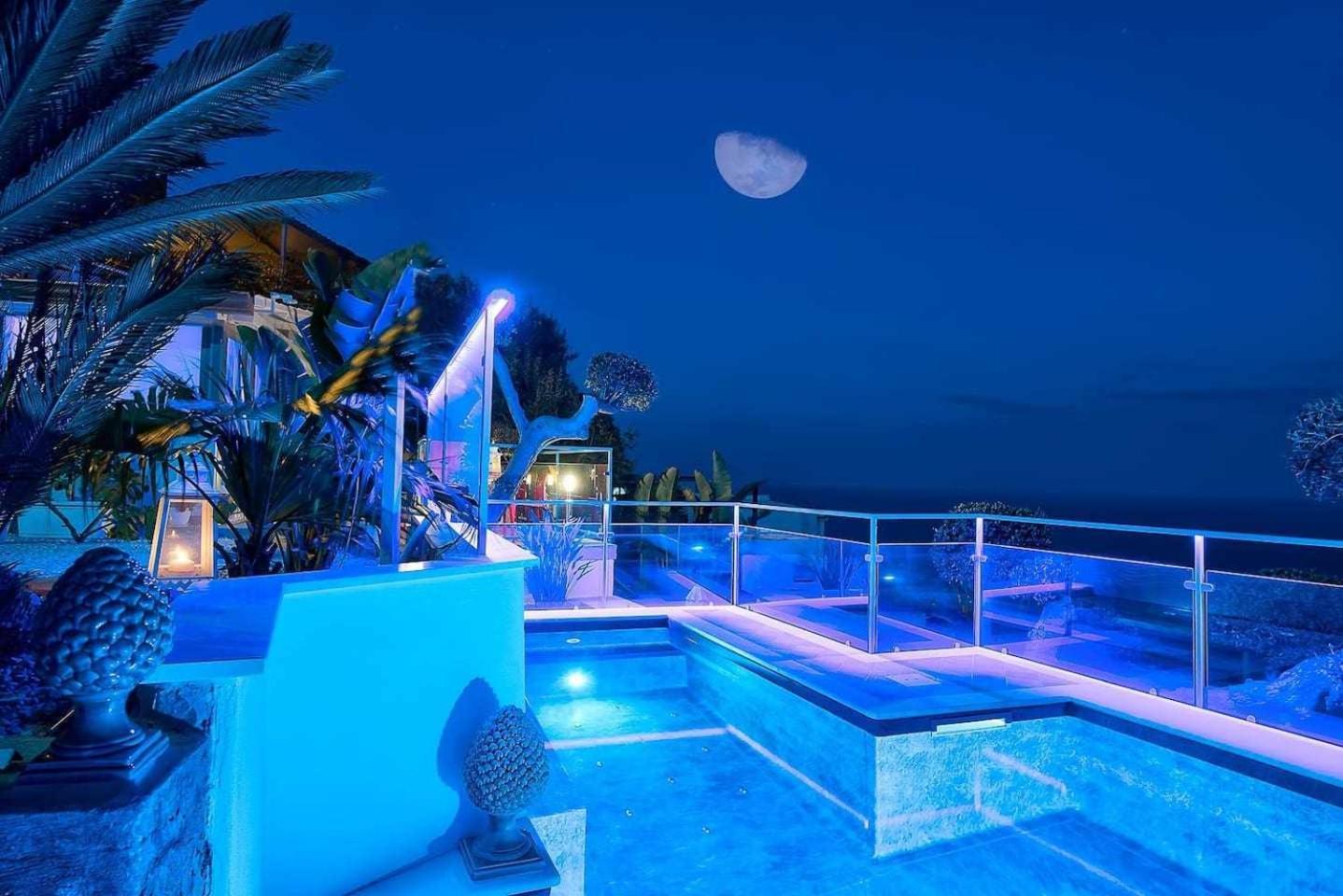 Villa Islamorada Pool And Sea View Масса-Лубренсе Екстер'єр фото