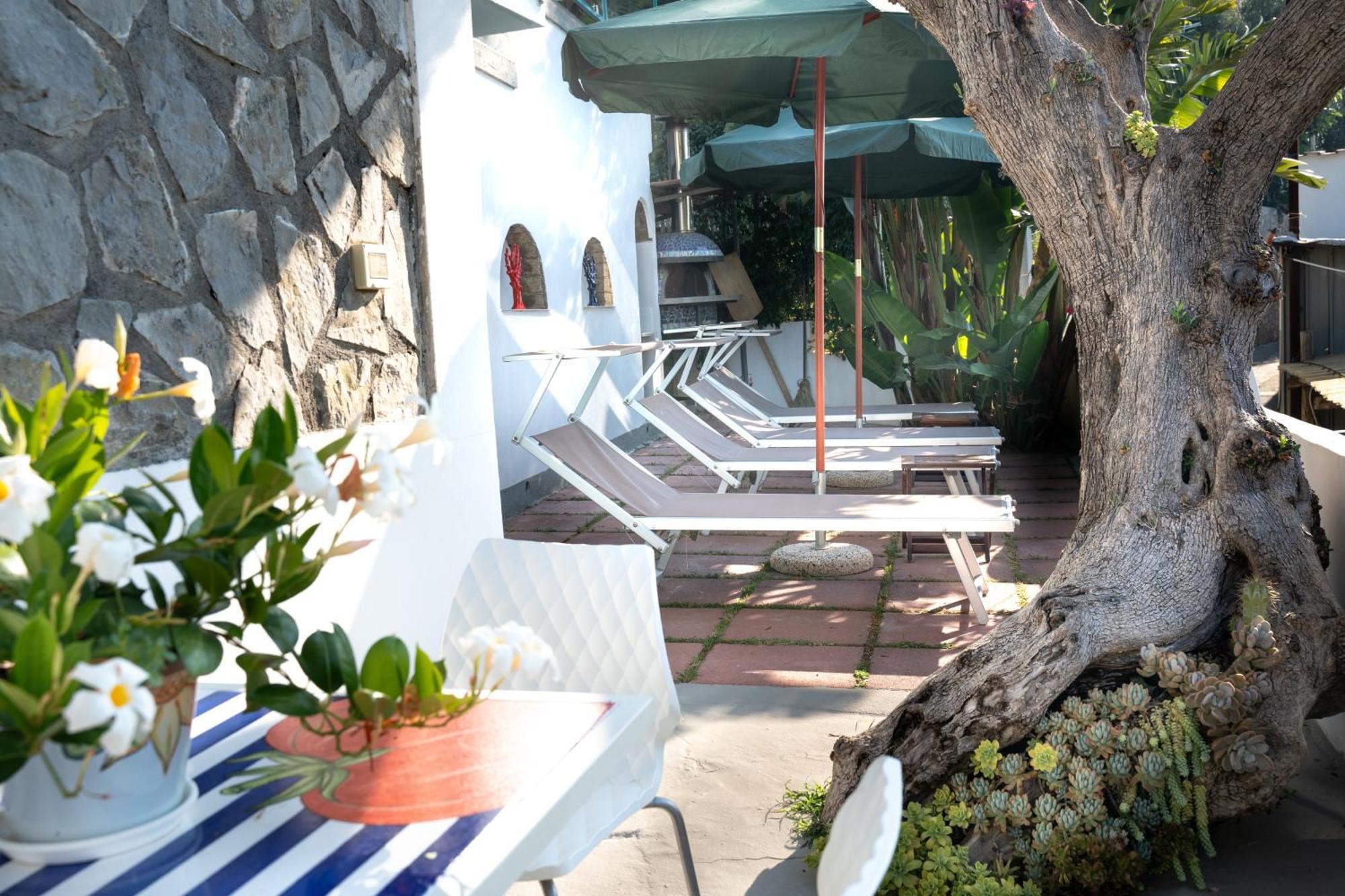 Villa Islamorada Pool And Sea View Масса-Лубренсе Екстер'єр фото