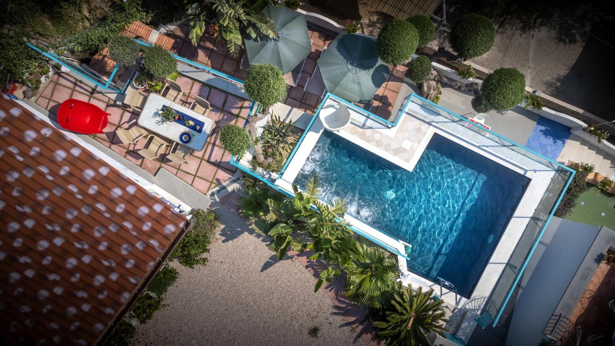 Villa Islamorada Pool And Sea View Масса-Лубренсе Екстер'єр фото